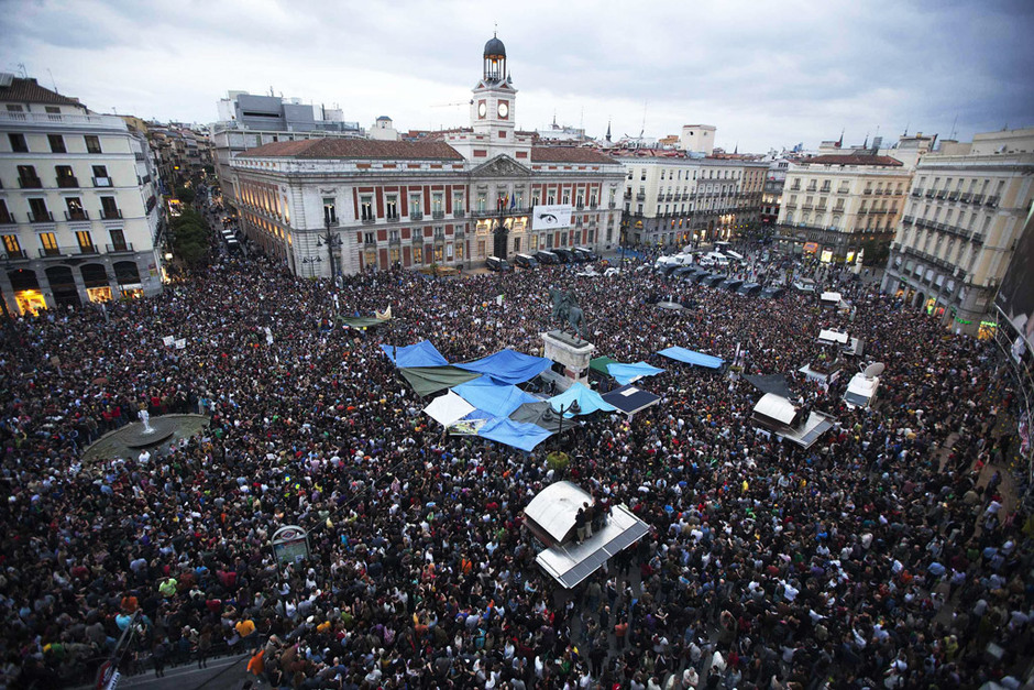 西班牙青年失业率达40%引发大规模抗议