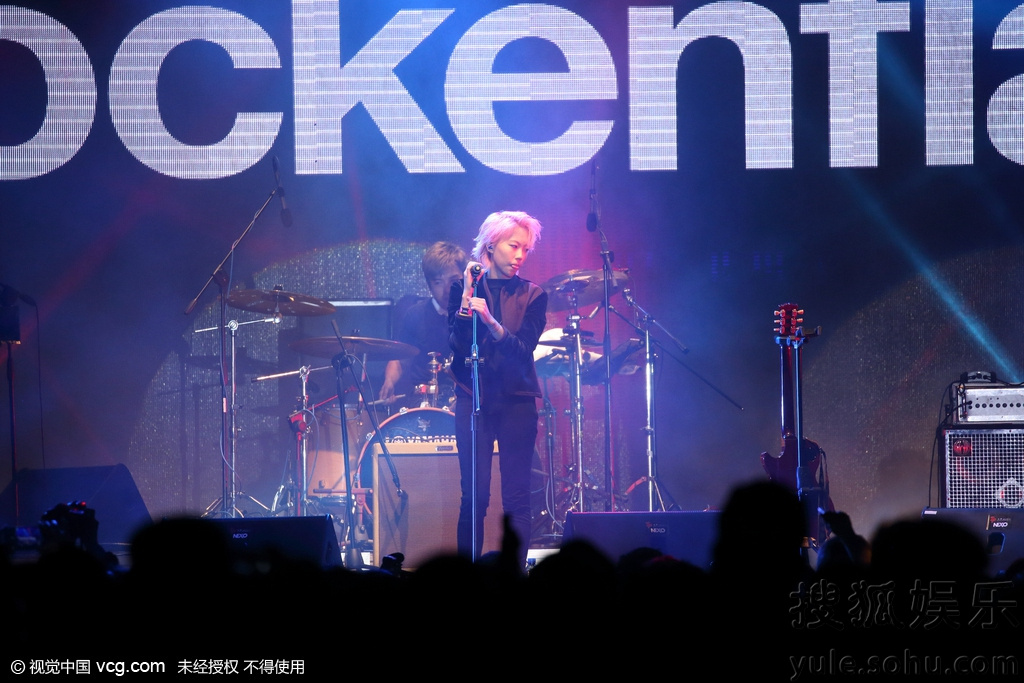 为什么唱英文歌感觉气不足呢 如何解决-的感觉