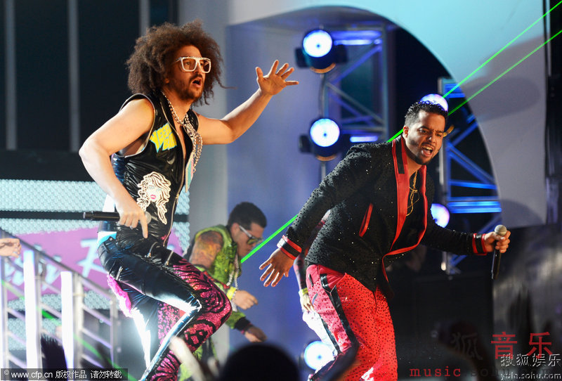  2012 美国 公告牌音乐大奖  LMFAO组合激情表演