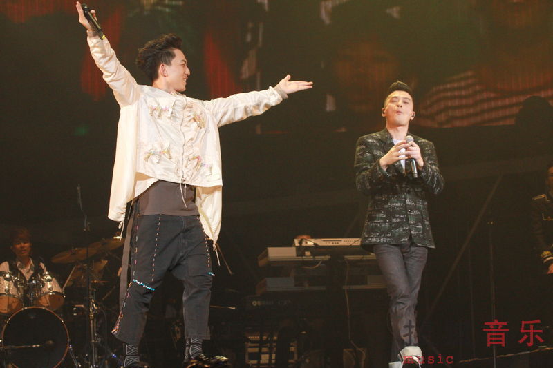 林宥嘉圆红馆梦 偶像黄耀明作嘉宾-林宥嘉,黄耀