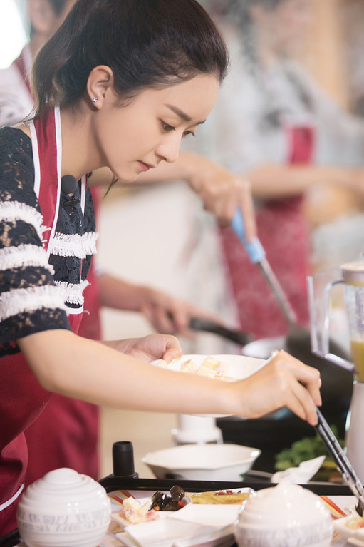 最新蔡少芬 <em>欧阳娜娜 睡衣</em>偶像来了 神睡衣趴