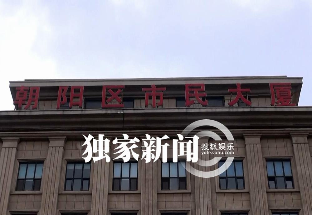 找朋友钢琴谱简-搜狐娱乐讯(风行工作室/图文)6月18日,搜狐视频在机场发现了一名