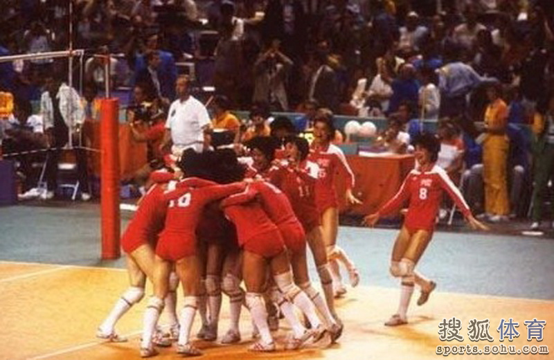 <em>老女排</em>世锦赛回顾 1982年在秘鲁首夺冠_体育