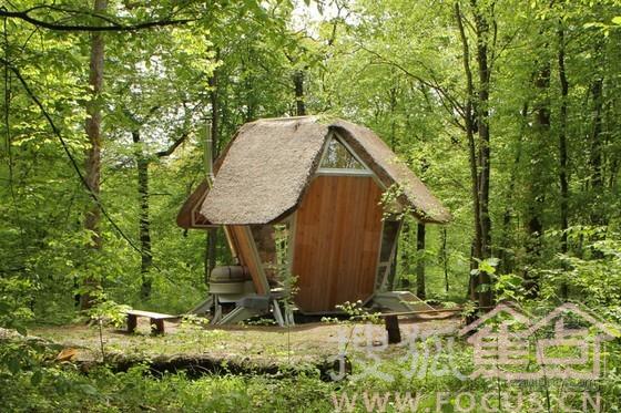 隐居在森林里的小木屋