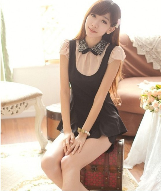 <em>粉红女郎</em><em>陈潇</em>酷似林志玲 私房写真走红网络_
