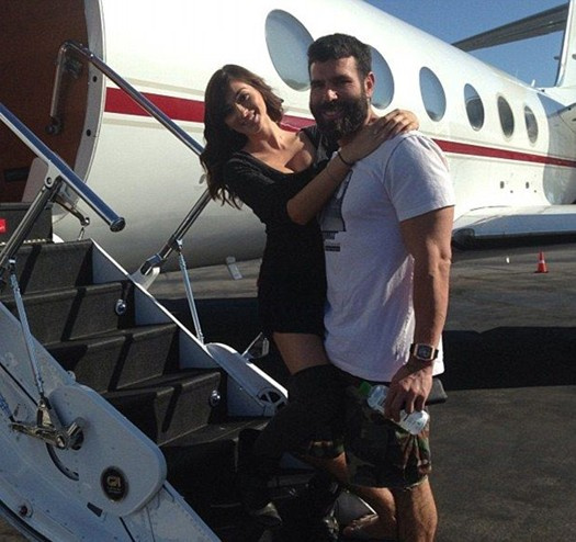 高清: 世界扑克锦标赛 冠军因生活奢靡3次暴病5