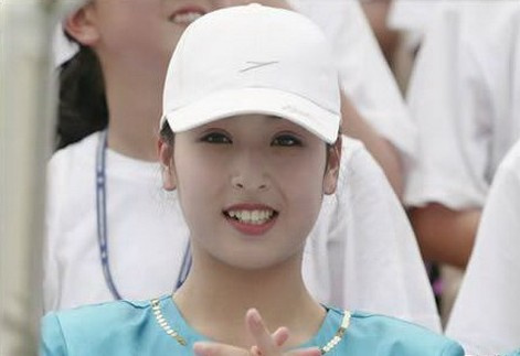 金正恩视察女兵激动簇拥 朝鲜女兵真实生活60