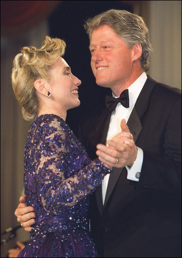 "权利"夫妻:希拉里与克林顿