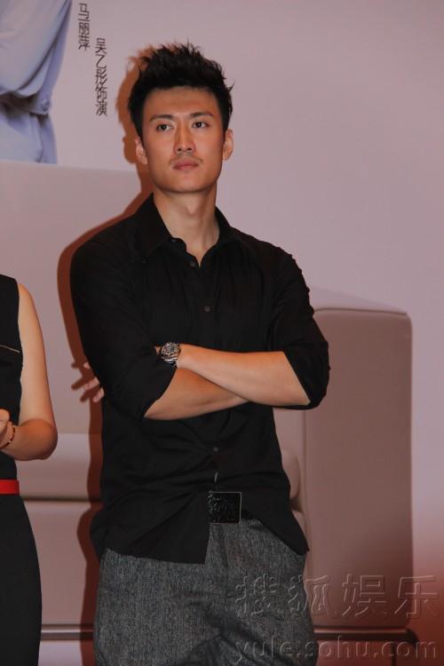 《天使的微笑》举行发布会 戚迹三度结缘医生