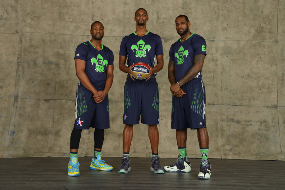 高清:全明星赛西部阵容全家福 热火三巨头领衔