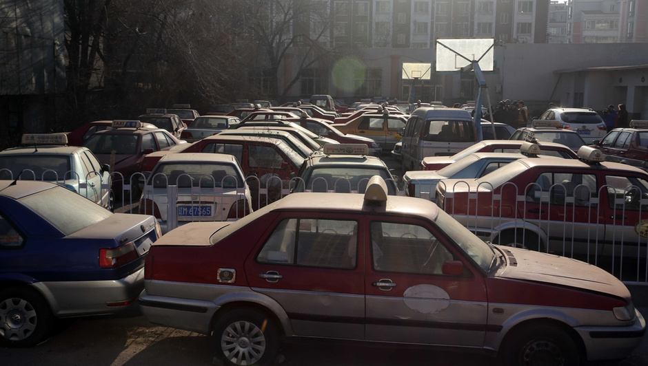沈阳打击黑车 黑殡葬车黑出租成治理重点8233