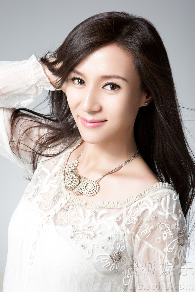 可龙媚时着尚广告片曝光 只造型多变被誉"广告天后杏彩娱乐"