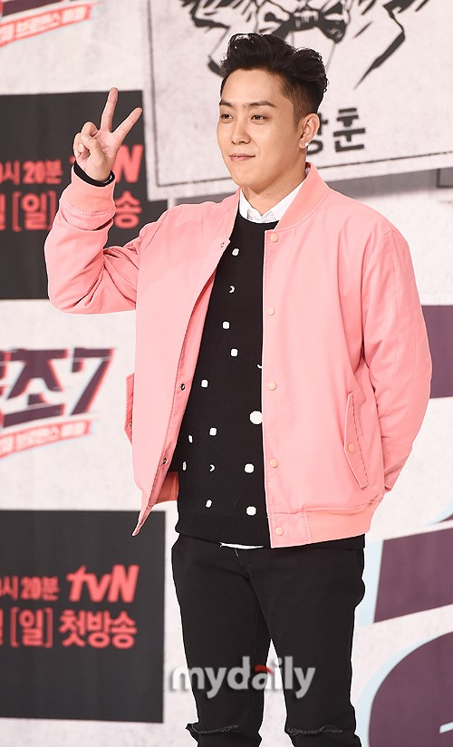 李起光殷志源等出席综艺《共助7》发布会893