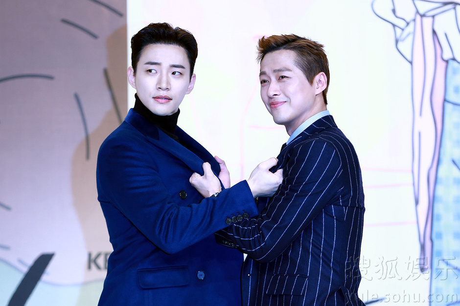 《金科长》发布会 南宫珉2PM俊昊搞笑“互揪”8889320-娱乐频道图片库-大视野-搜狐