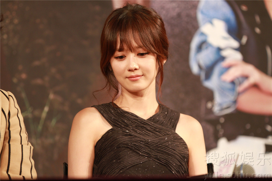 张赫张娜拉等出席《命中注定我爱你》发布会