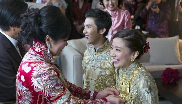蔡加赞汪圆圆世纪婚礼豪花6亿 甜蜜亲吻秀恩爱