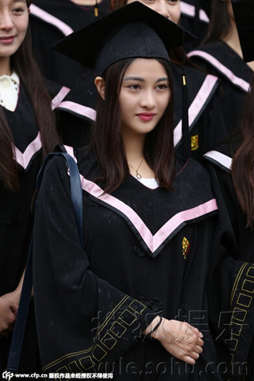小清新,你好!北电美女学霸王蕊蕊毕业照曝光