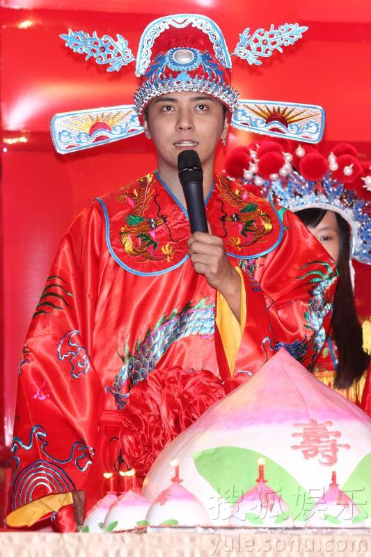 罗志祥变古装新郎官 不娶妻怕妈妈吃醋52648