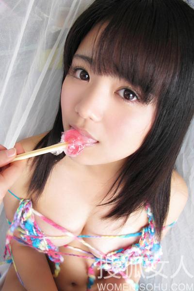 日系小<em>美女</em>楚楚动人演绎<em>捆绑</em>式性爱5094032-