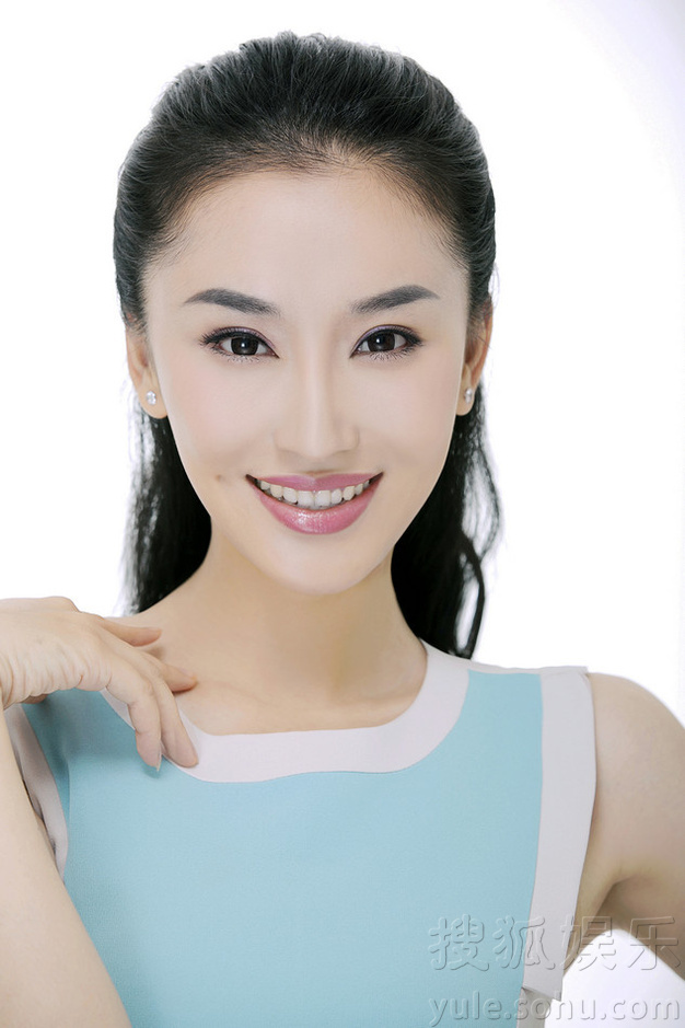 朱子岩与刘涛成情敌 小清新写真彰显青春活力