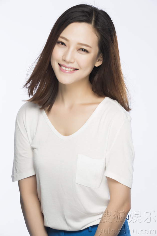 王璇发布最新唯美写真曝光 娴静优雅展大气