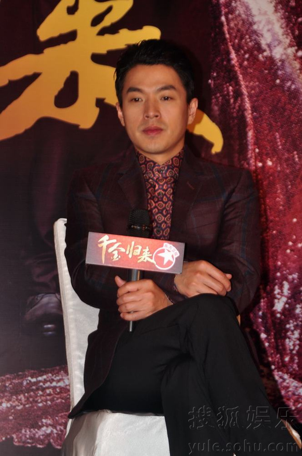 李易峰李沁戏假情真成焦点 李威回应私生女传