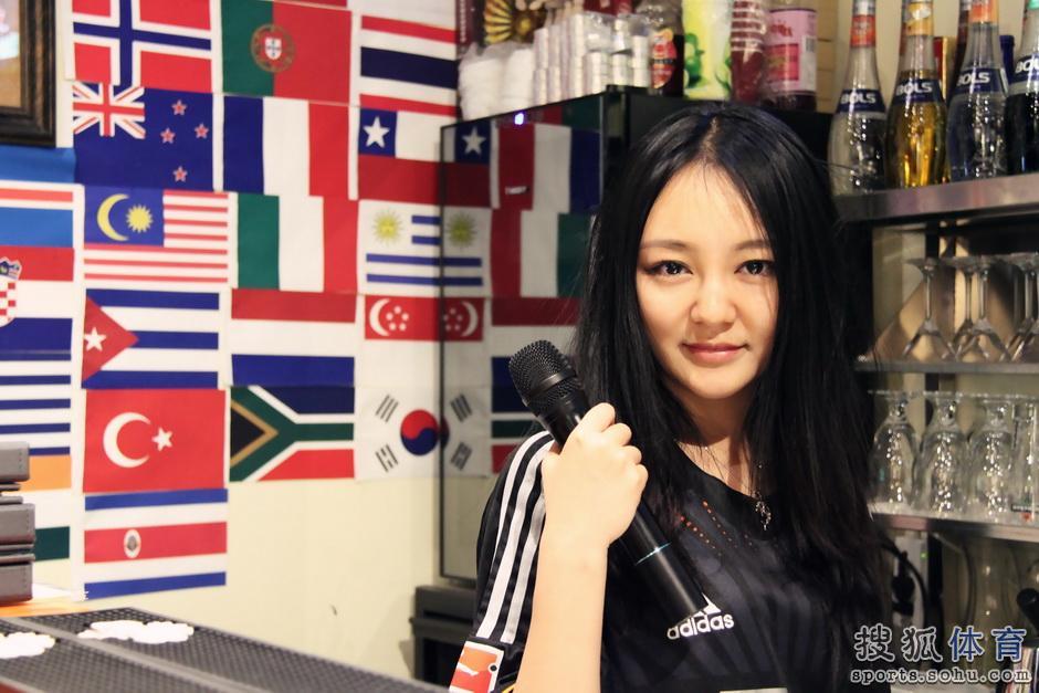 原创歌手孙艺程助阵搜狐体育 为欧冠狂欢夜献