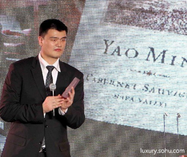 小贝卖<em>内裤姚明</em>卖酒 揭秘体坛明星副业59170