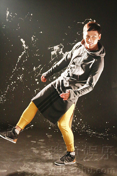 顾又铭最新时尚大片曝光 风格多变展绅士魅力