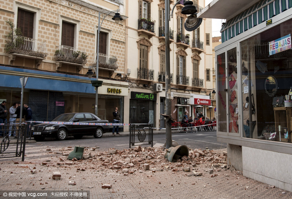 西班牙南部海岸发生里氏6.3级地震8259540-新