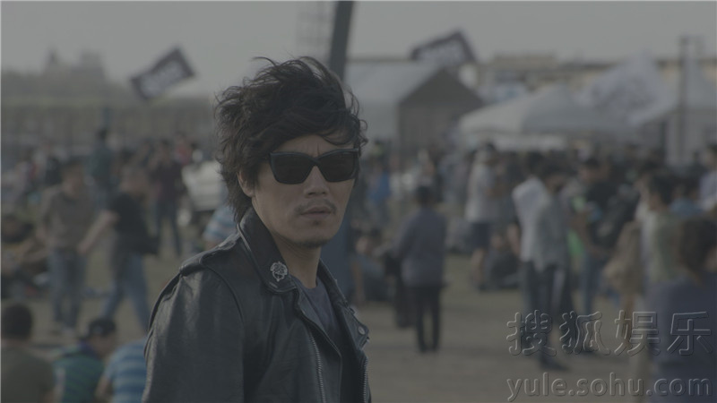 秦昊《摇滚英雄》演大爆发 百变戏咖能文能武