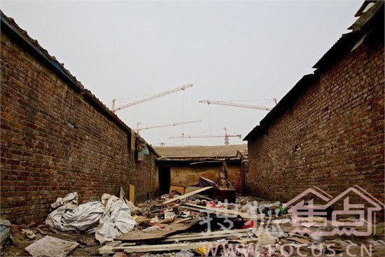 最底层百姓生活实录:活在北京垃圾村6931048