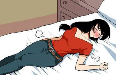 她裤子真难脱