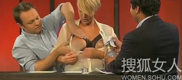 挪威女演员直播中公然<em>挤奶</em>5754852-女人频道