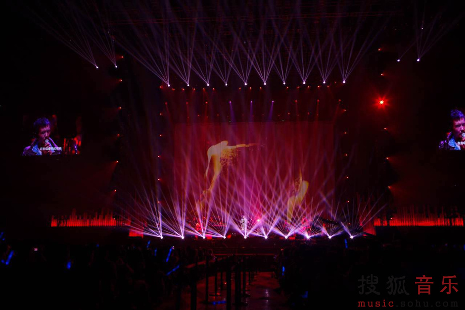 朴树北京演唱会泪洒现场 直言对新专辑不满