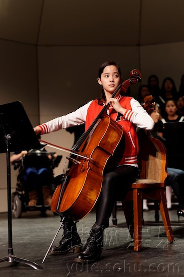 欧阳娜娜首次大提琴巡回演奏会 海报奏响中国