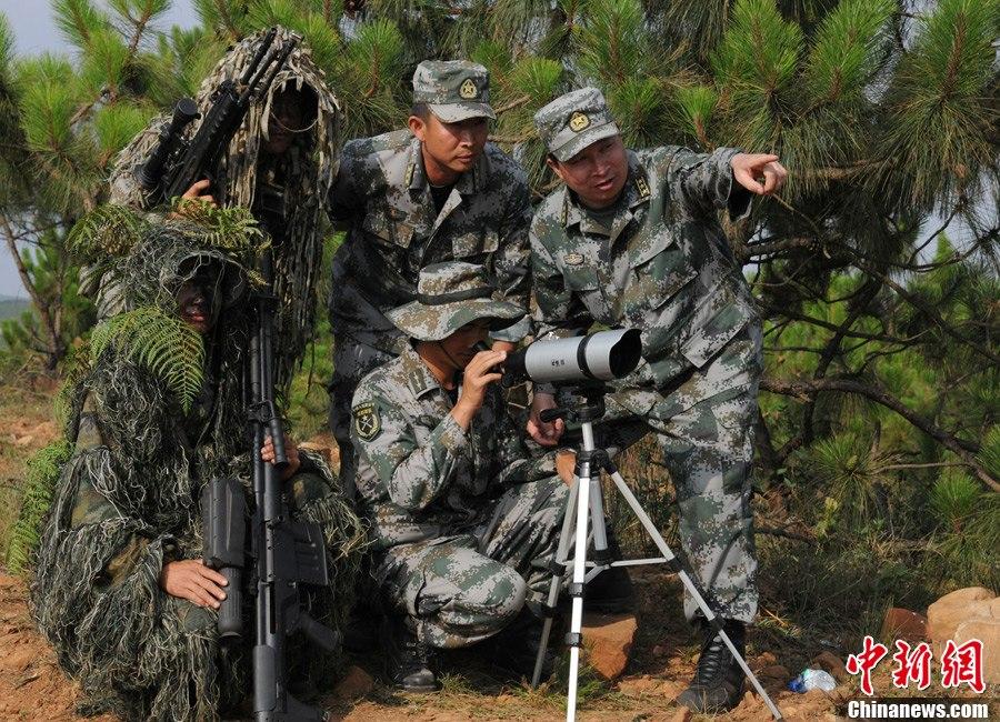 中国军队举行狙击手集训 丛林作战苦练技能