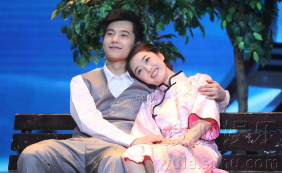 杨洋蒋梦婕穿越谈情 《年代秀》终成眷属