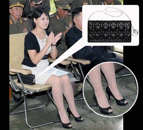 金正恩夫妇观看牡丹峰乐团演出