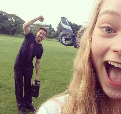 《复联2》片场照曝光 雷神美队钢铁侠并肩675