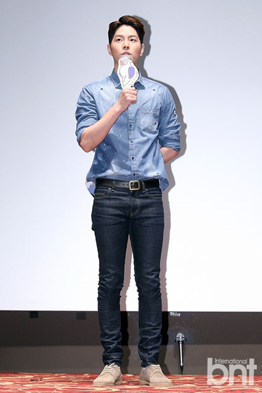 洪宗玄帅气出席《危险的见面礼2》首映礼-娱乐