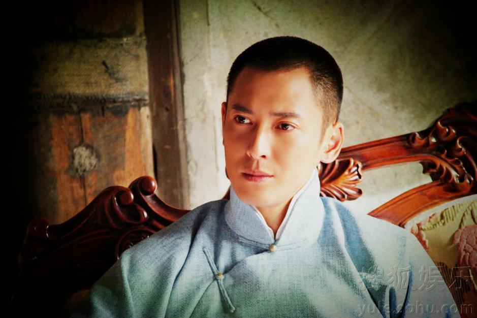 娱乐频道 电视活动  责编:衣云鹤                 韩栋首演苦情少爷