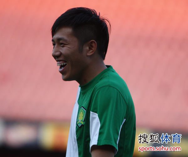 中甲转会风向标:梅方刘健加盟恒大 C庆返京城