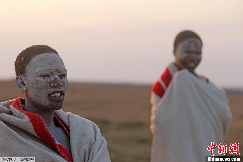 惊人的<em>非洲割礼</em>仪式5216264-文化频道图片库