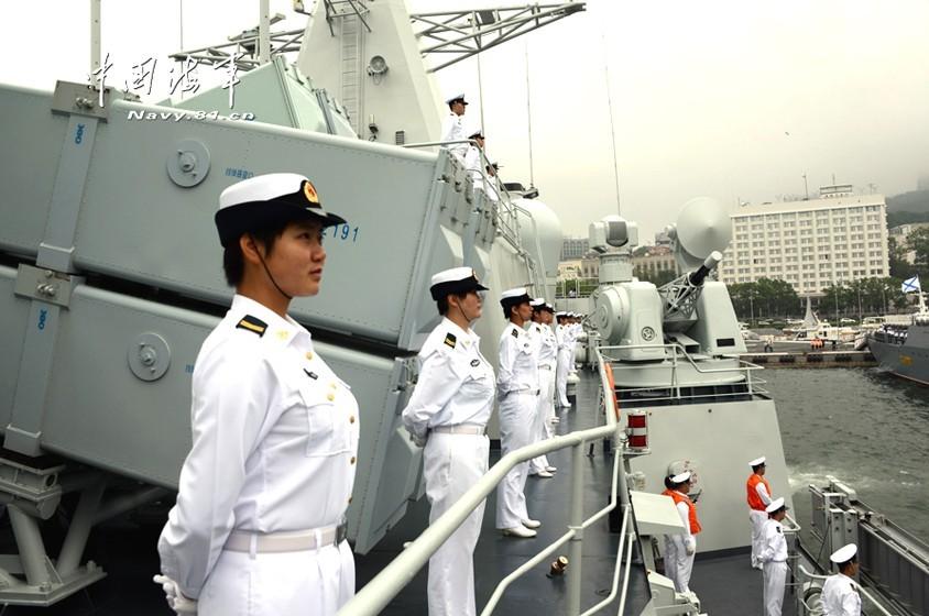 中俄军演:俄特种部队曝光中国女兵赚足眼球521946