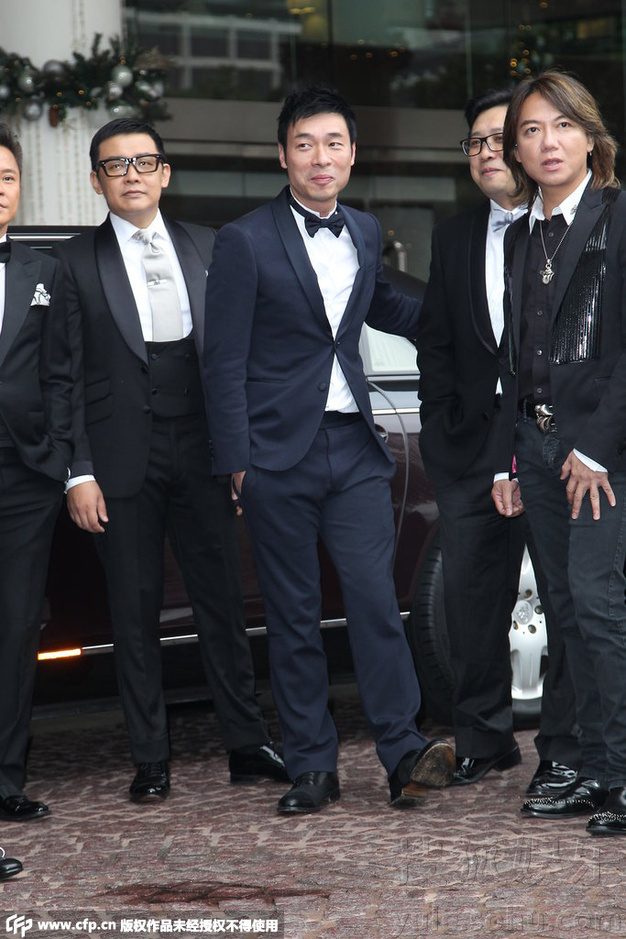苏永康率兄弟团接新娘 张卫健陈奕迅张家辉亮