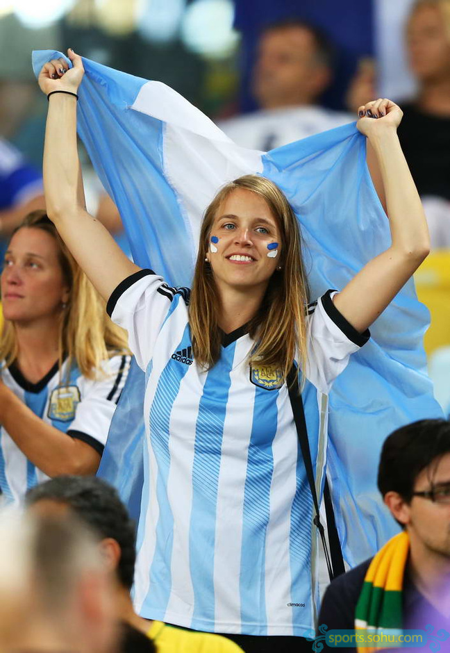 连杯和赛杯_鸟巢南美超级德比杯巴西--阿根廷_世界杯热身赛阿根廷