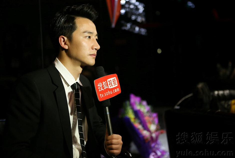 麻辣对话丨黄轩:拍床戏挺累的,生理没快感736