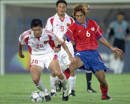2000年亚洲杯日本夺冠 中国两战韩国居第四(图
