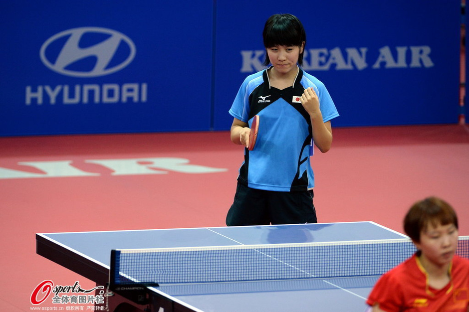 高清:乒球女团中国逆转日本夺冠 福原爱显霸气